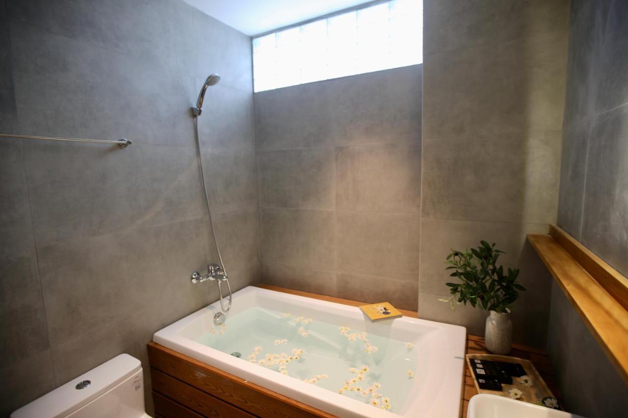 Cityhouse - Ariosa Ho Chi Minh City Exterior photo
